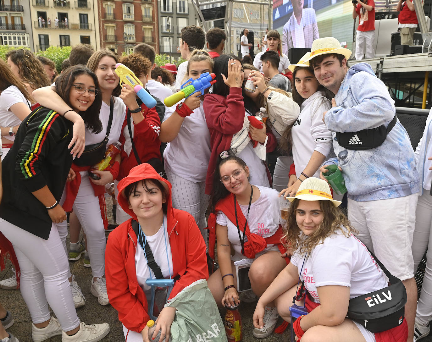 Fotos: Empapados en la fiesta de siempre