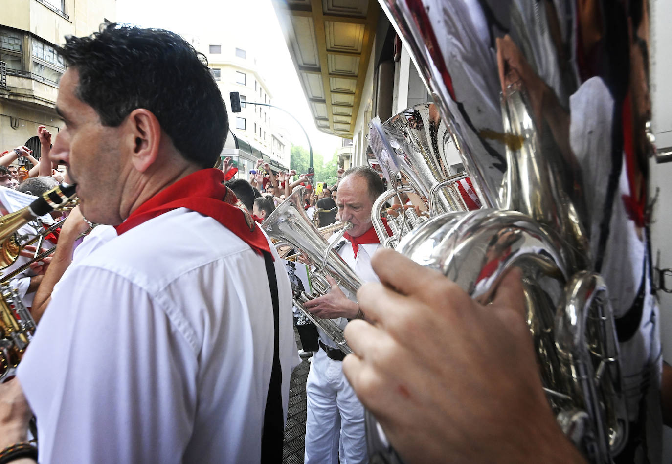 Fotos: Empapados en la fiesta de siempre