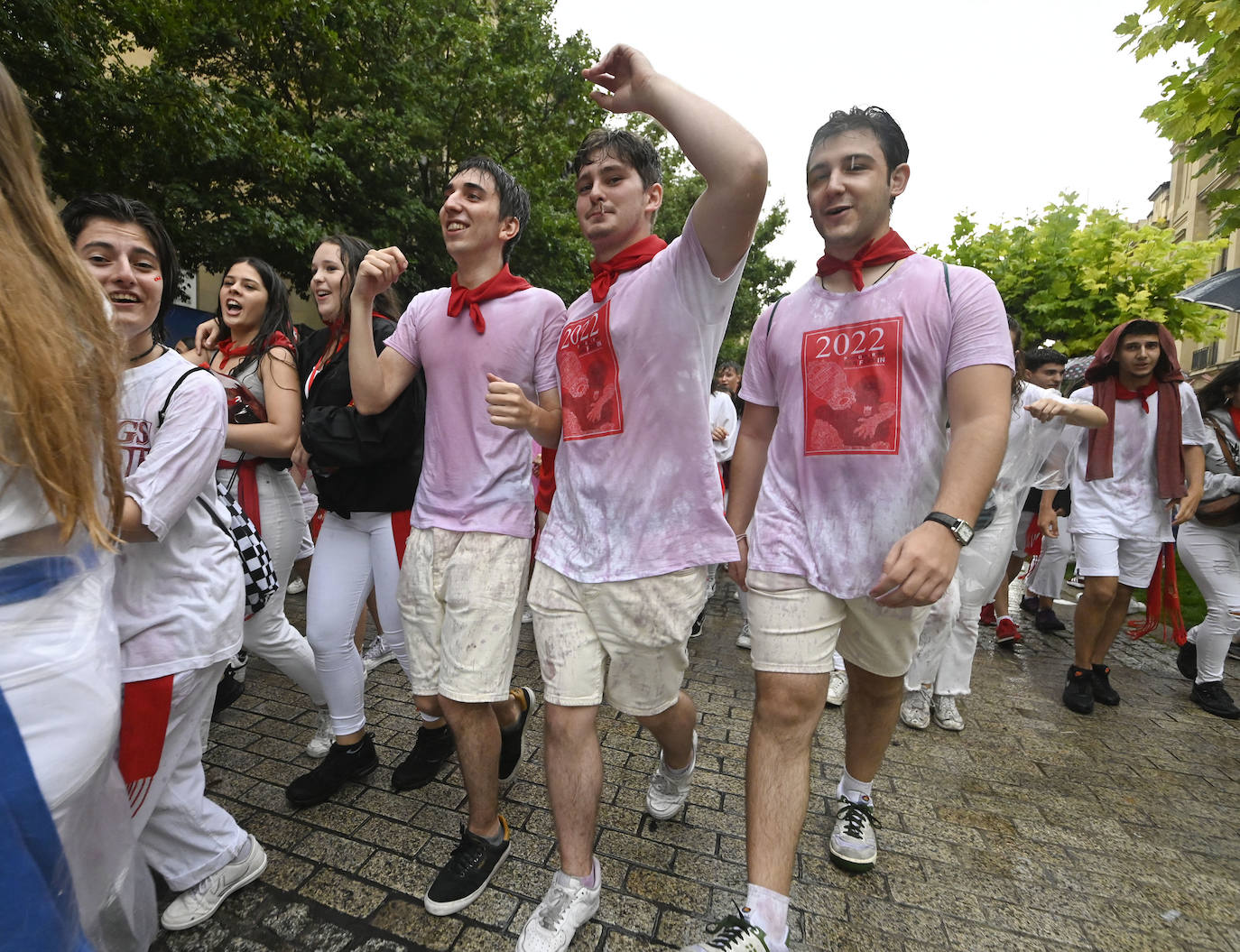 Fotos: Empapados en la fiesta de siempre