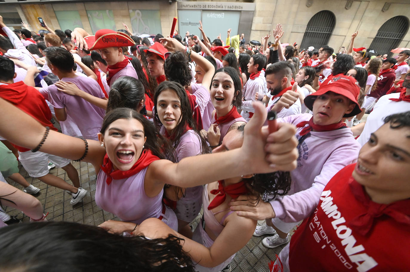 Fotos: Empapados en la fiesta de siempre