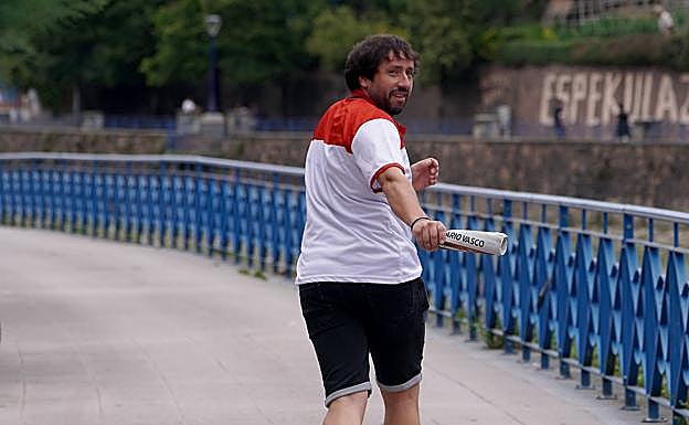 El sanjuandarra Aritz Sistiaga, en el barrio errenteriarra de Iztieta, donde vive. 