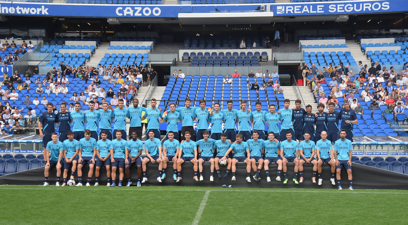 Fotos: Así ha sido el primer entrenamiento de La Real Sociedad en el Reale Arena