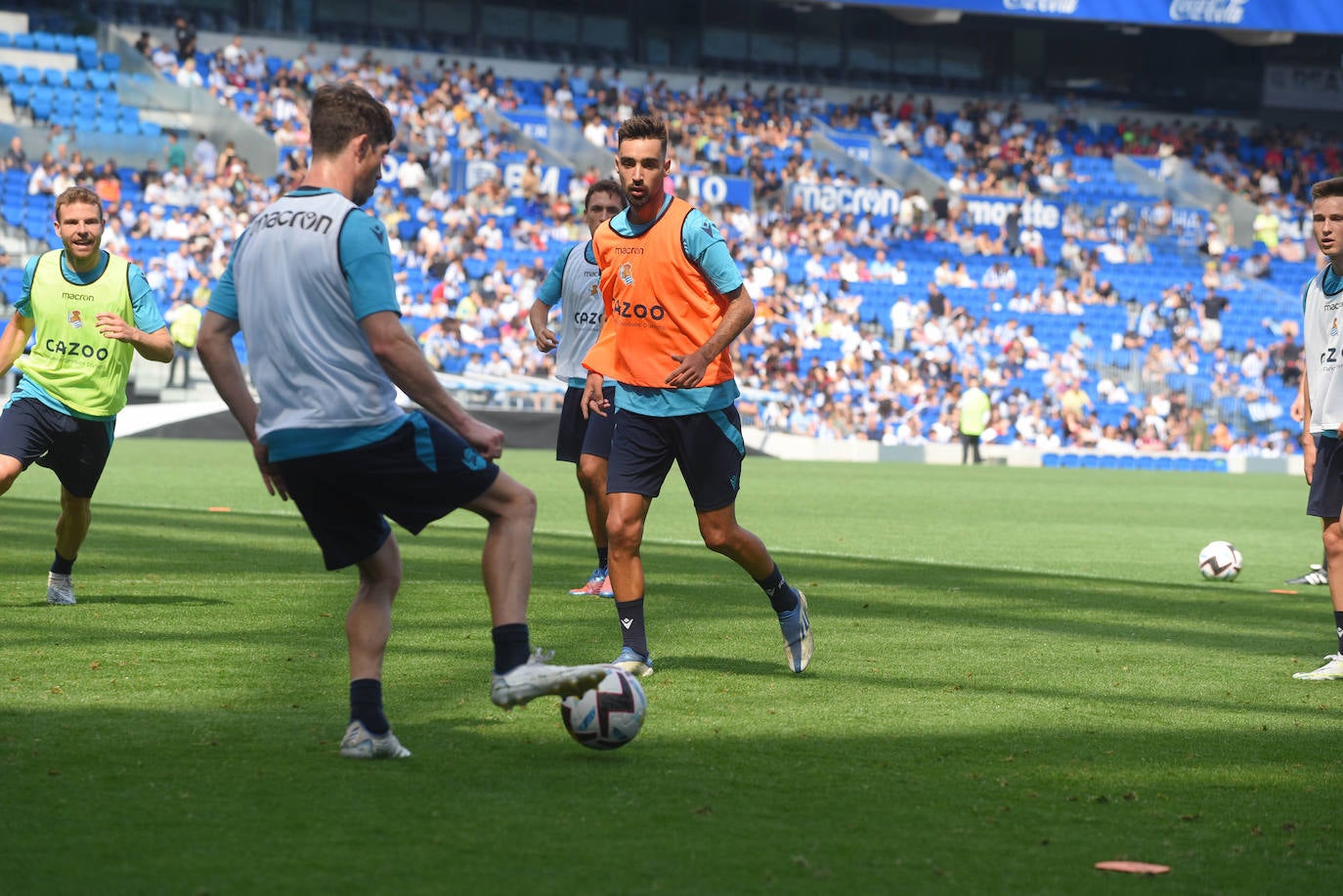 Fotos: Así ha sido el primer entrenamiento de La Real Sociedad en el Reale Arena