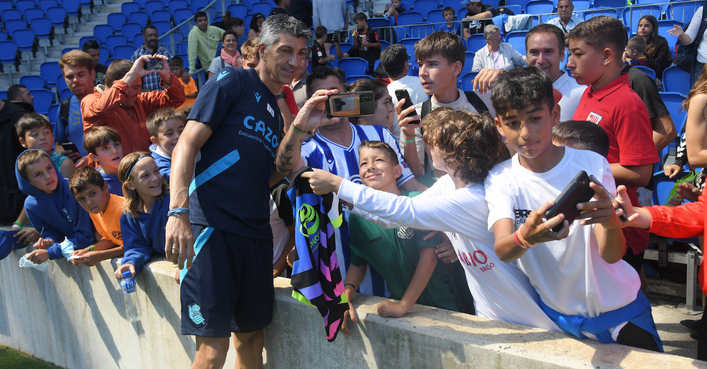 Fotos: Así ha sido el primer entrenamiento de La Real Sociedad en el Reale Arena