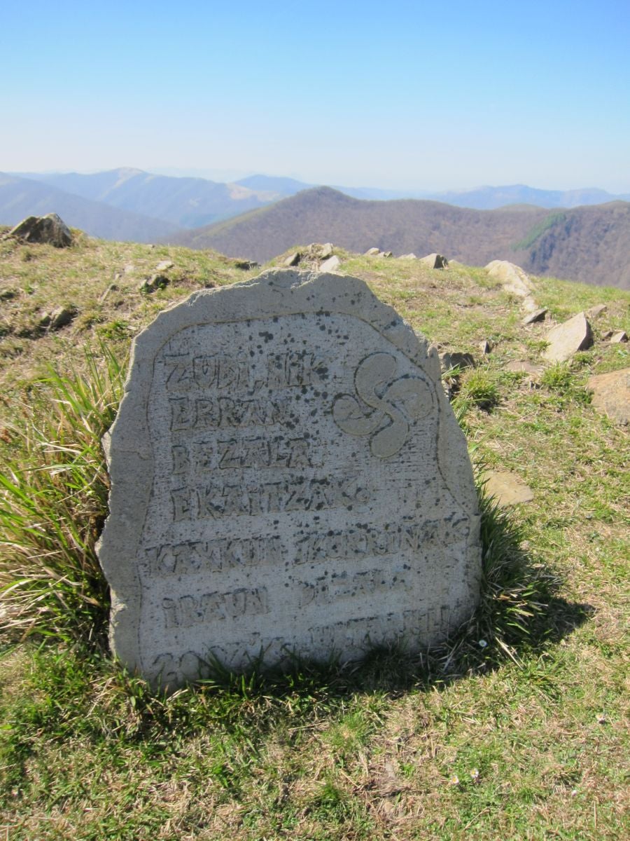 Fotos: Ekaitza, tierra de brujas y mugalaris