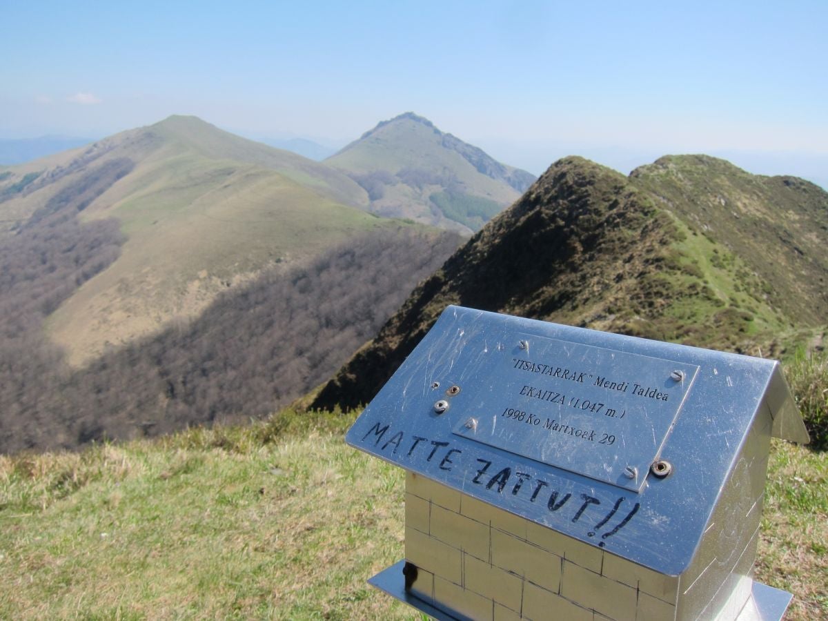 Fotos: Ekaitza, tierra de brujas y mugalaris