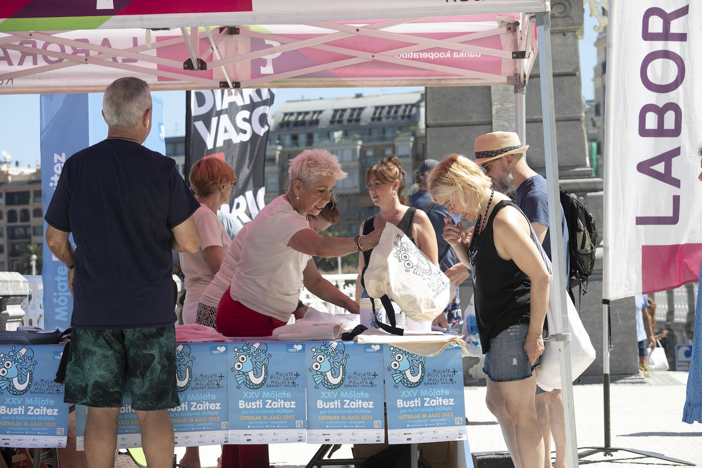 Fotos: Gipuzkoa se moja por la esclerosis múltiple