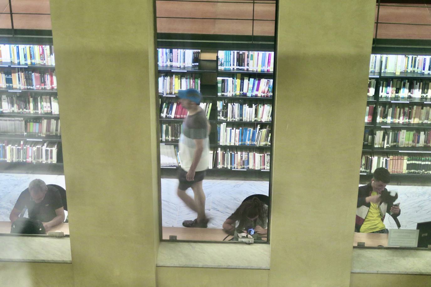 Fotos: El Koldo Mitxelena seguirá abierto al público hasta enero por los sucesivos retrasos de la obra