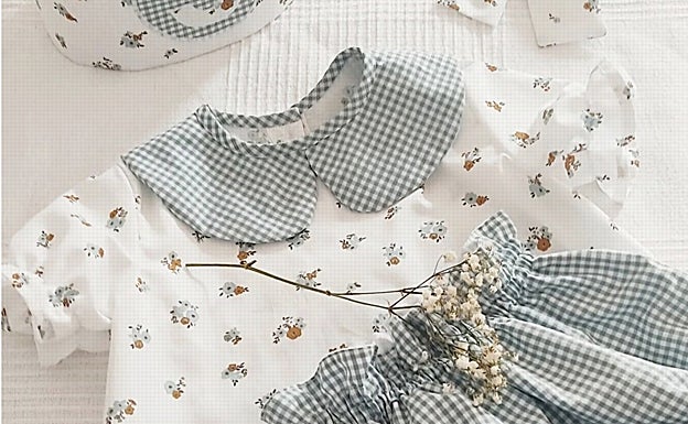 Camisa con estampado de flores y vichy.