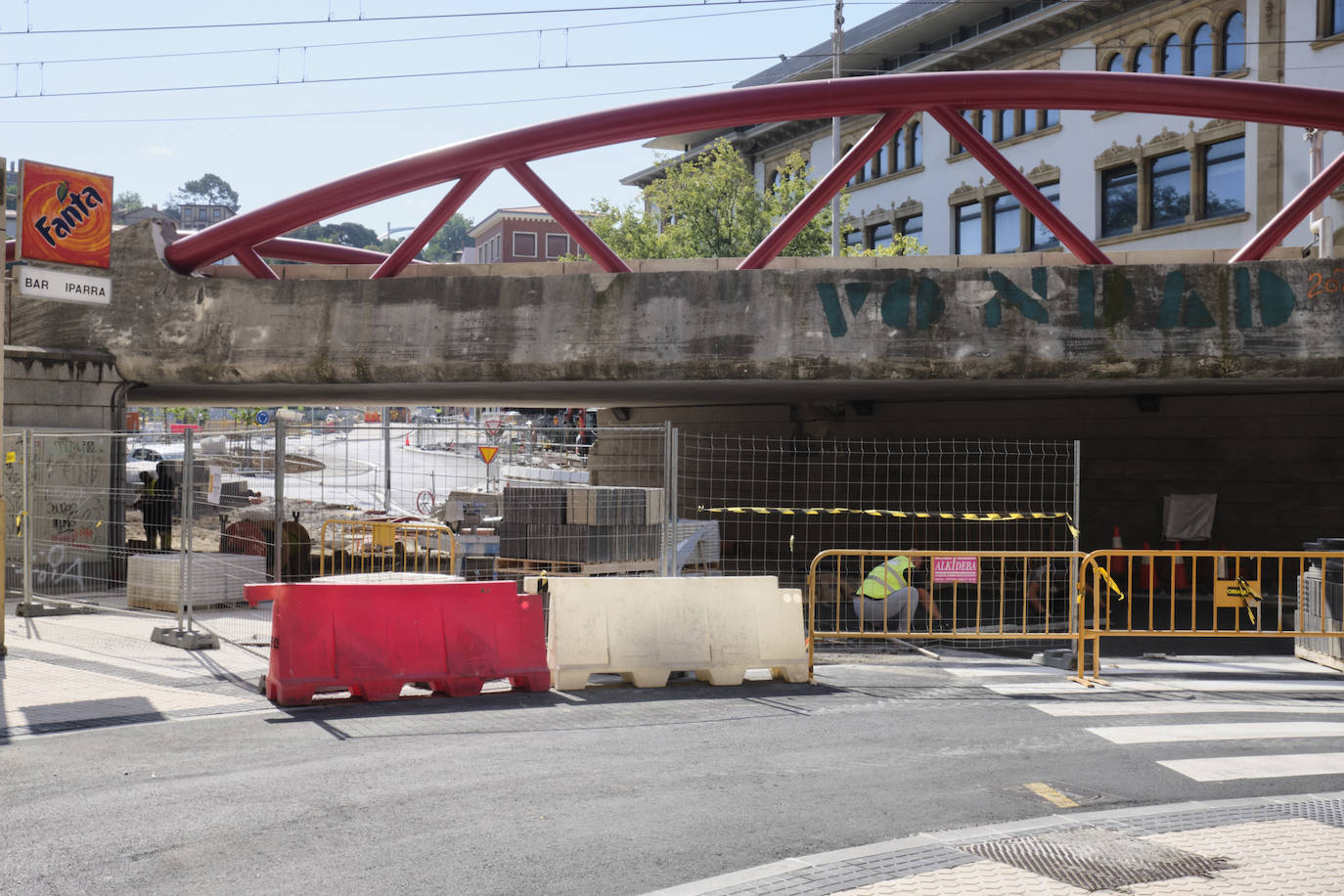 Fotos: Las obras de Iztueta entran en su última fase para terminar la primera quincena de agosto