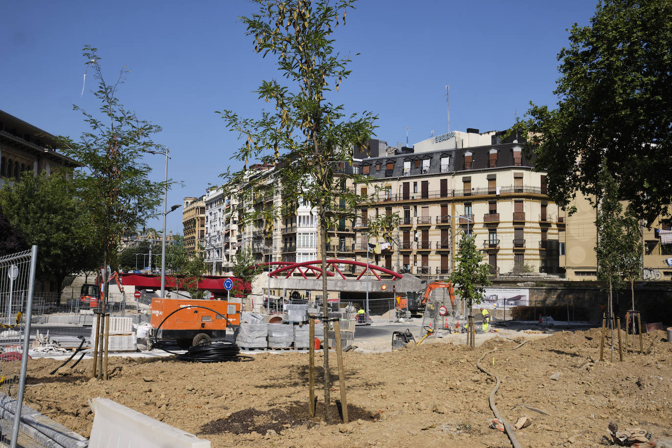 Fotos: Las obras de Iztueta entran en su última fase para terminar la primera quincena de agosto