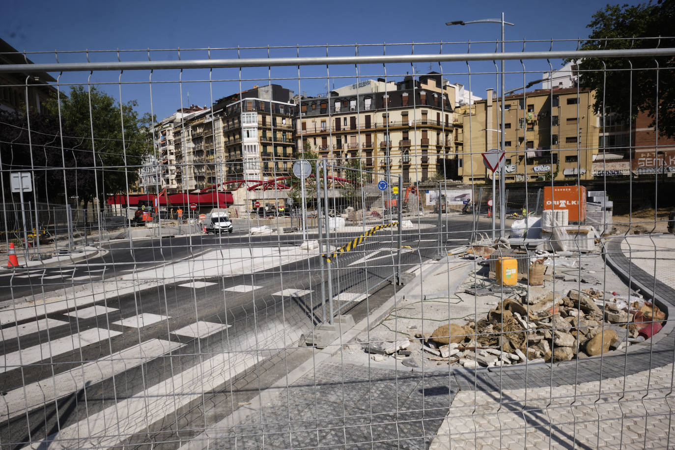 Fotos: Las obras de Iztueta entran en su última fase para terminar la primera quincena de agosto