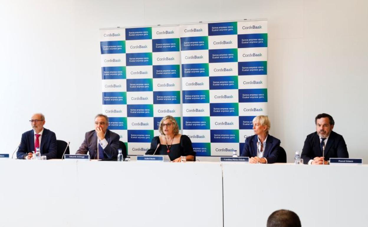 Consejo General de Confebask presidido por Isabel Busto