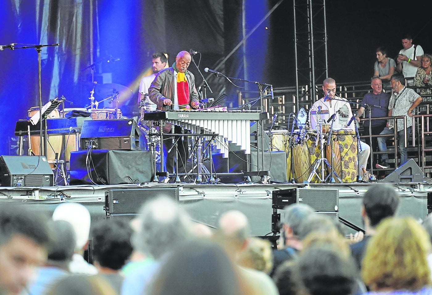 El recital del octeto generó una atmósfera hipnótica en la que el público se sumergió. 