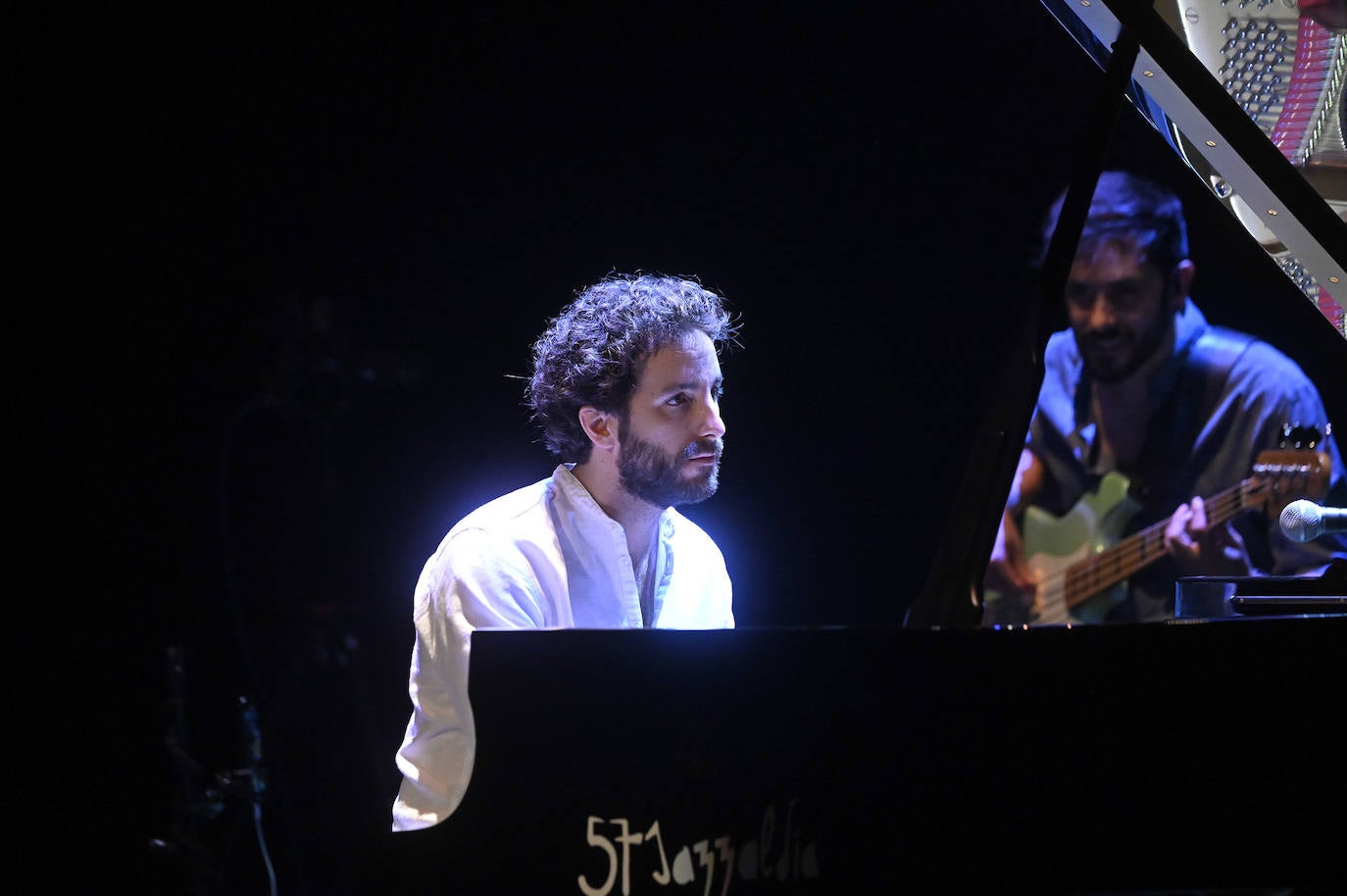 Fotos: Los conciertos de Oreka TX y Chico Pérez en imágenes