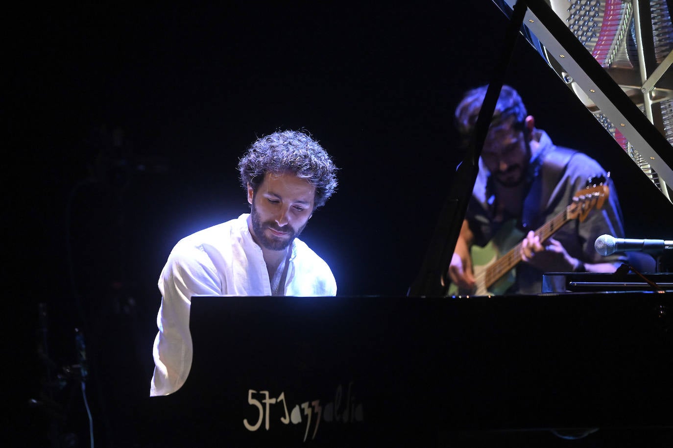 Fotos: Los conciertos de Oreka TX y Chico Pérez en imágenes