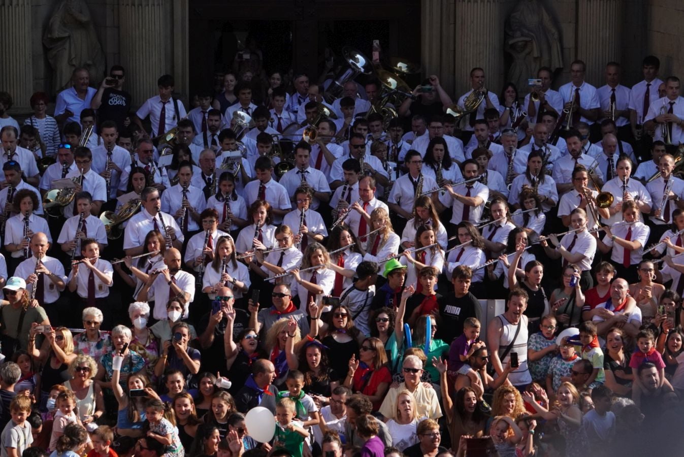 Fotos: Errenteria estalla de júbilo con el comienzo de las Madalenas
