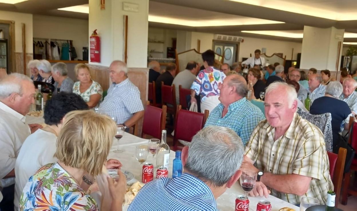 Goizez Laredo bisitatu ondoren elkarrekin bazkaldu zuten. 