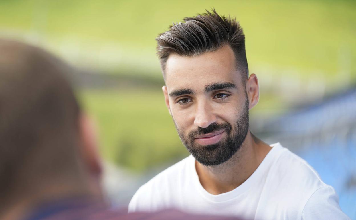 Real Sociedad: Brais Méndez: «Soy fanático de la NBA y llevo el dorsal 23 por Lebron James»