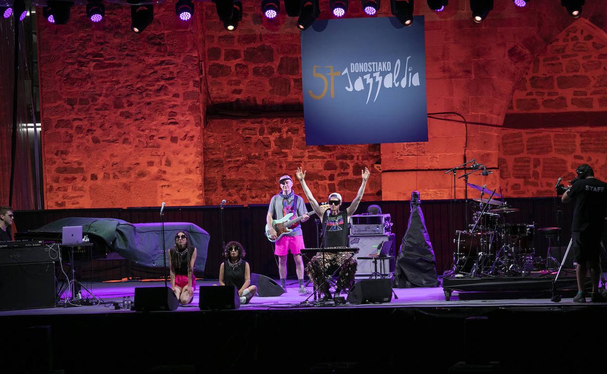 Cole, durante un momento del concierto.