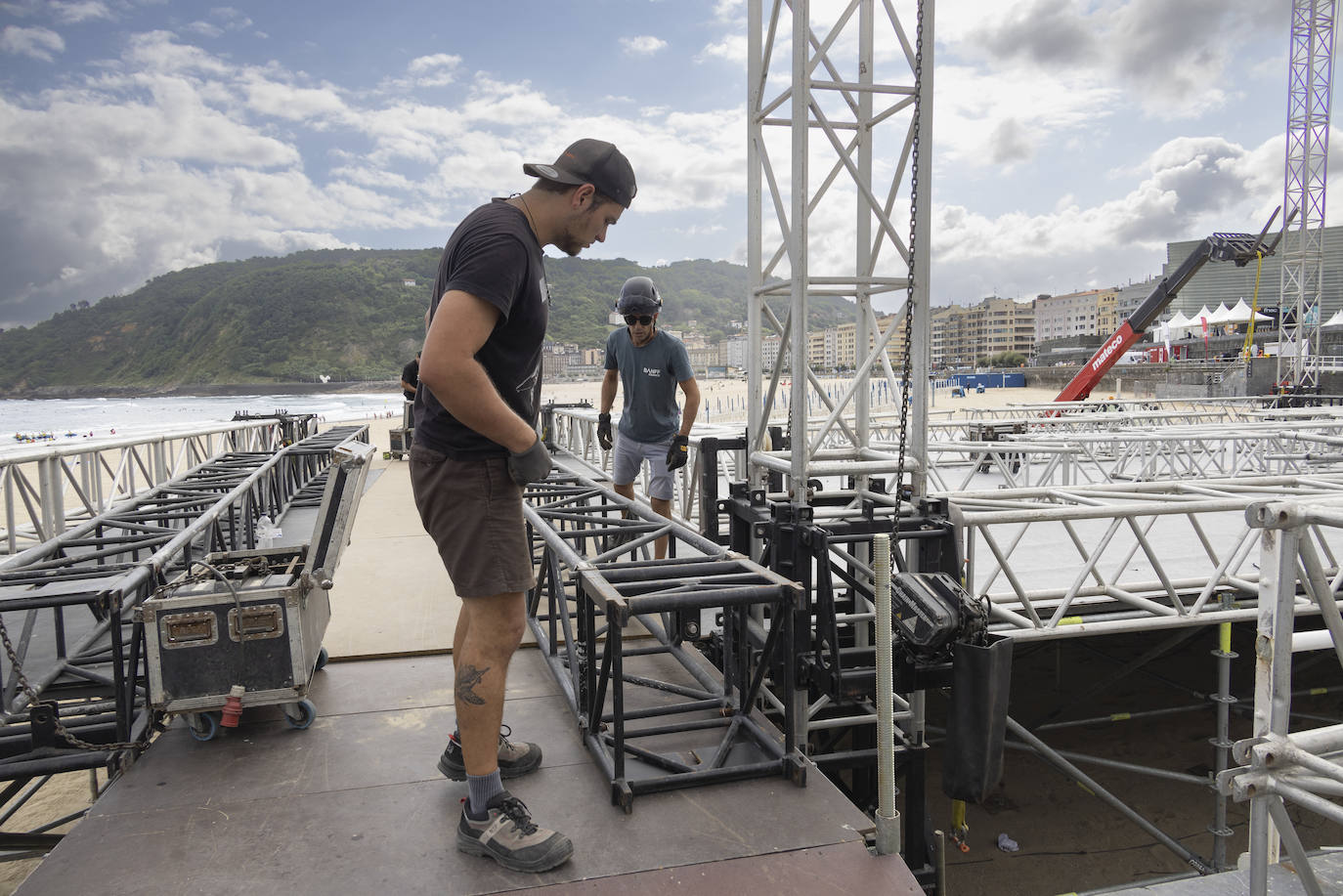 Fotos: Desmontaje de los escenarios del Jazzaldia