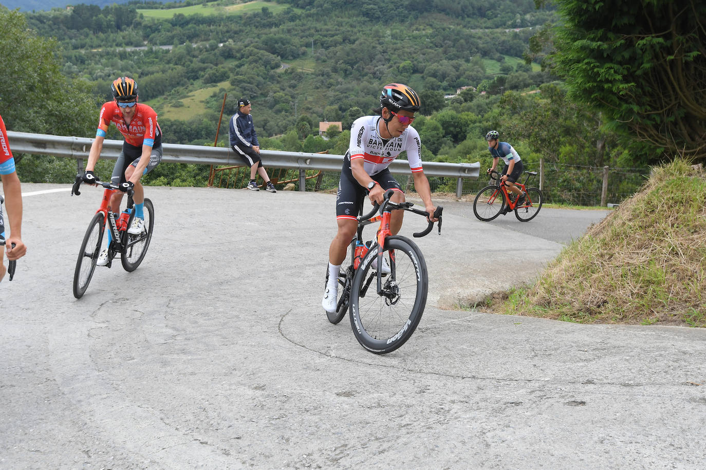 Fotos: Los favoritos de la Clásica se preparan en Murgil