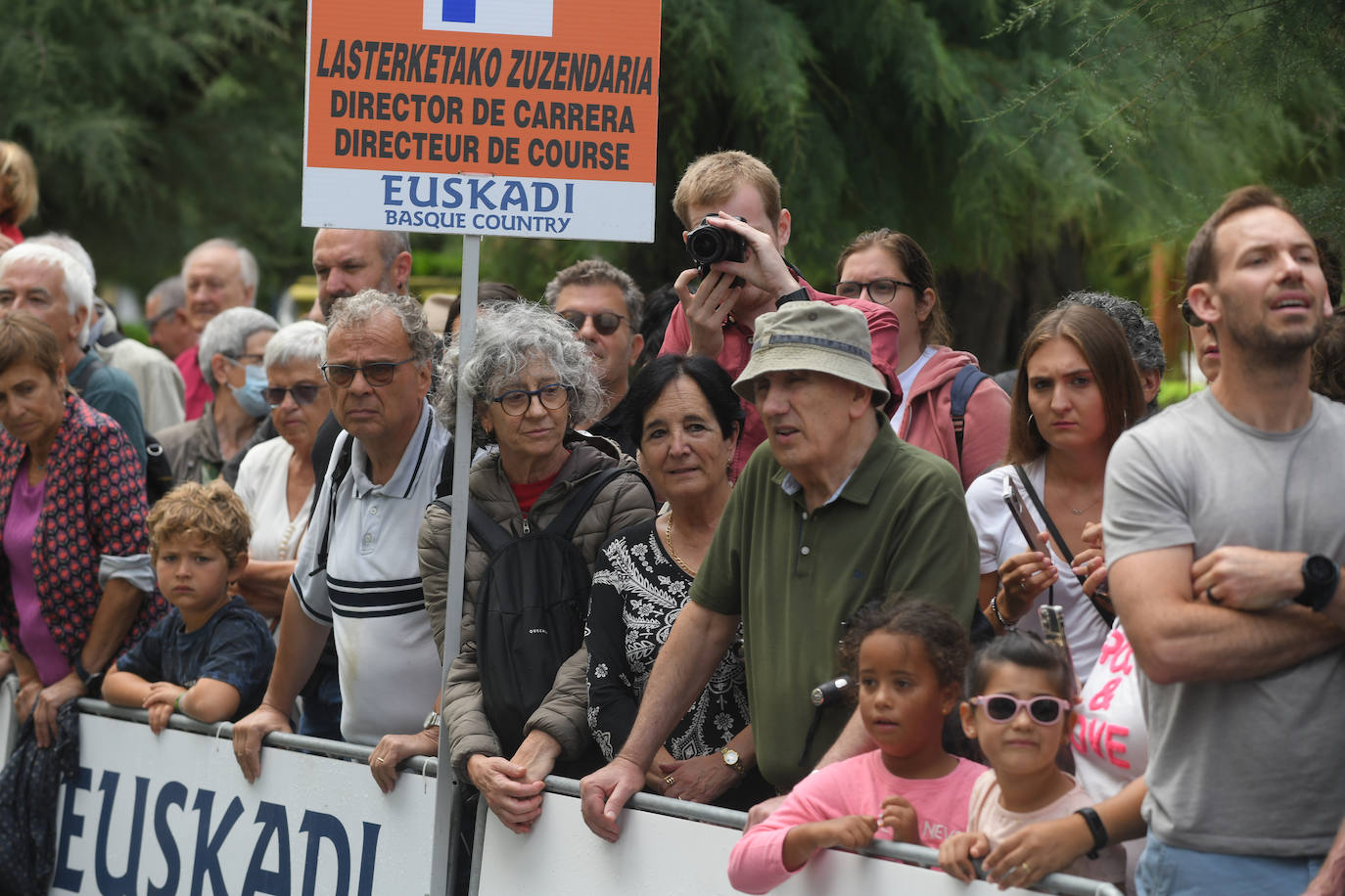 Fotos: Búscate en la salida de la Clásica de San Sebastián