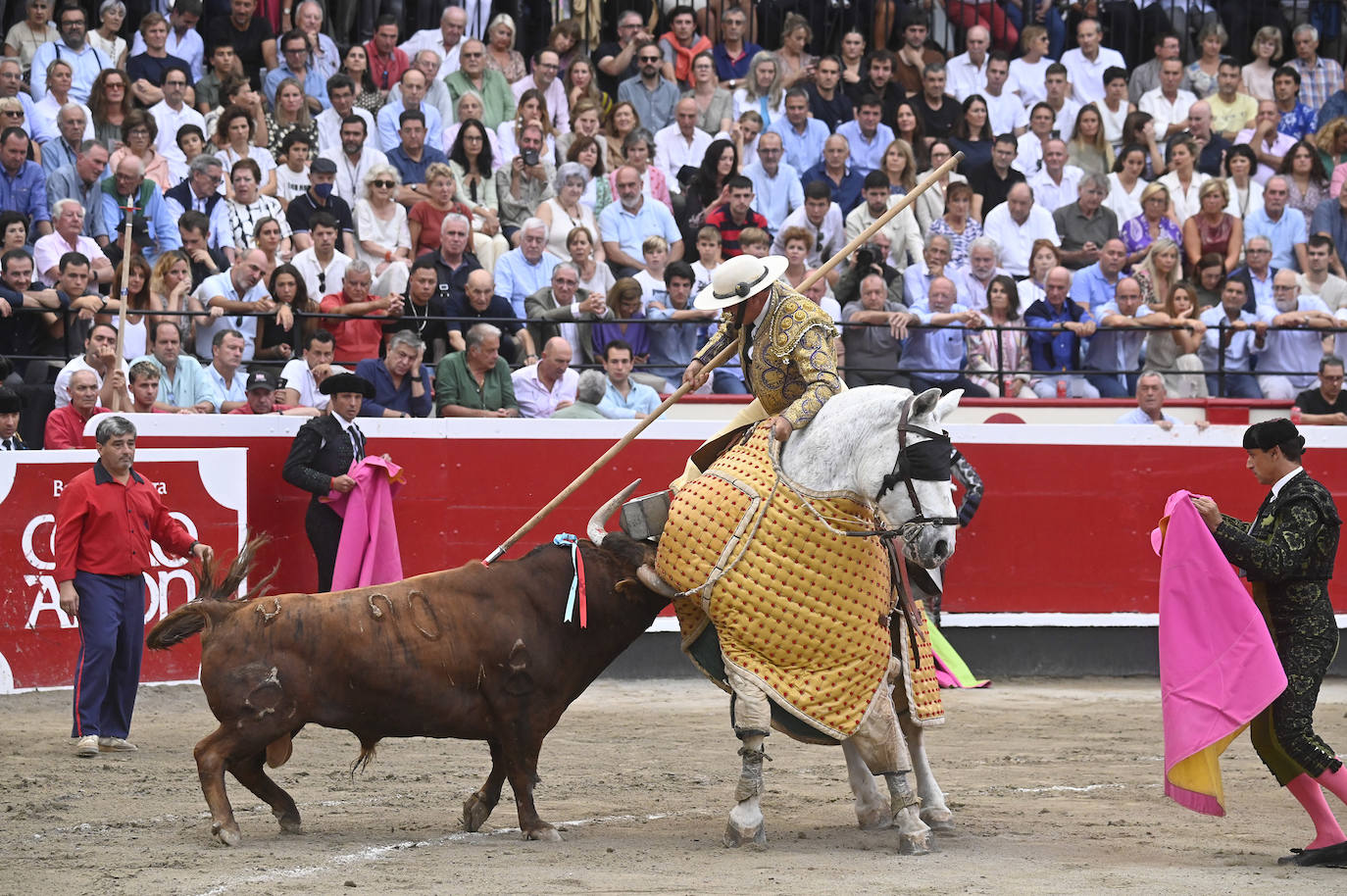 Fotos: Toreo del grande que cerró una interesante feria en Azpeitia