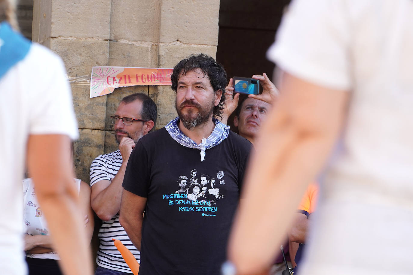 Fotos: Xanisteban festetan murgildu dira oiartzuarrak