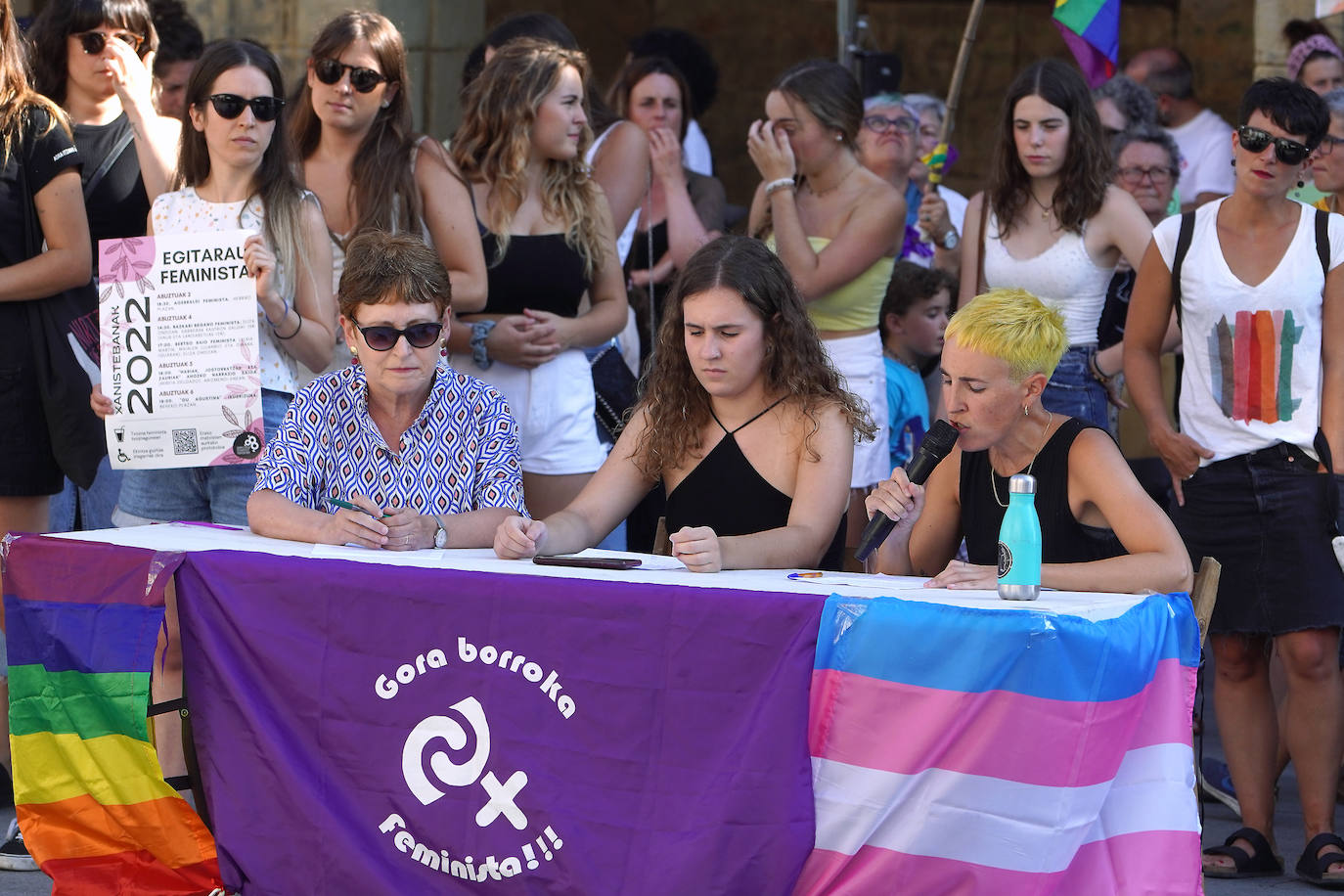 Fotos: Xanisteban festetan murgildu dira oiartzuarrak