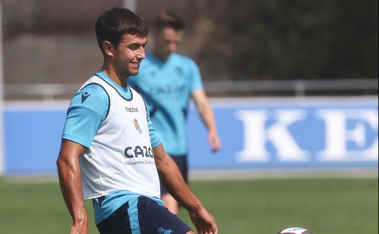 Real Sociedad: Álex Remiro y Martin Zubimendi se recuperan y apuntan a Cádiz