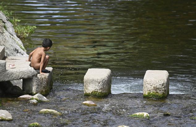 Fotos: Una galernilla aliviará por la tarde el ambiente en la costa tras una noche tropical