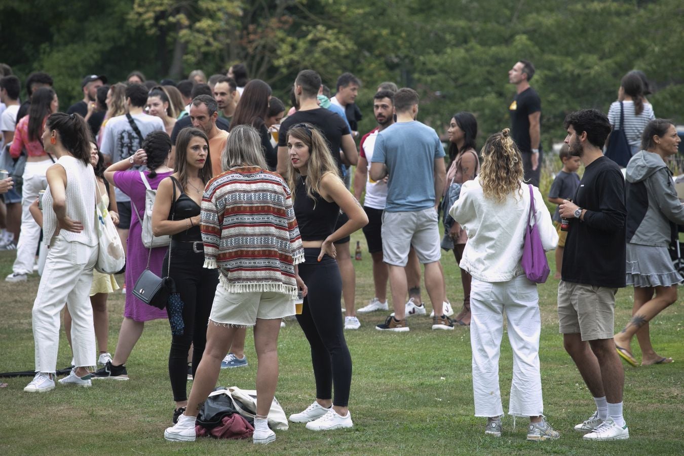 Fotos: Música electrónica con Dantz Point en Aiete