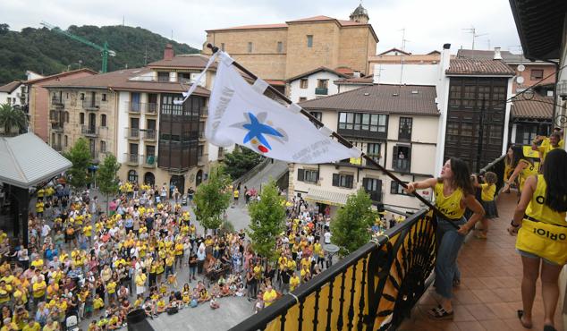 Fotos: Orio celebra el título arropada por su gente