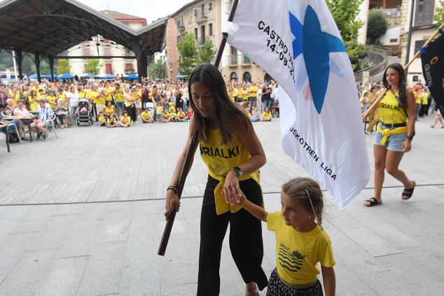 Fotos: Orio celebra el título arropada por su gente