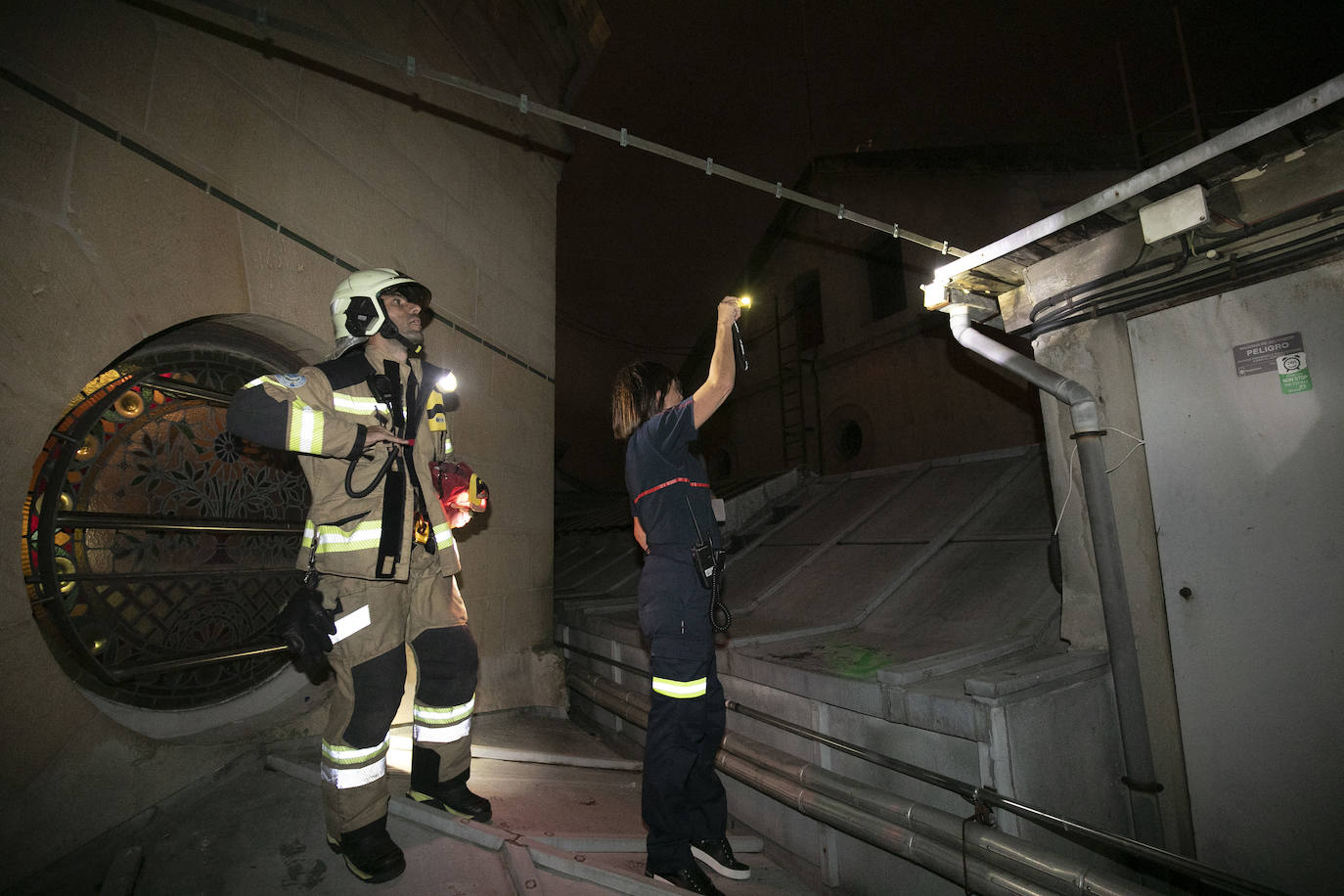 Fotos: Evitar que los Fuegos acaben en incendio