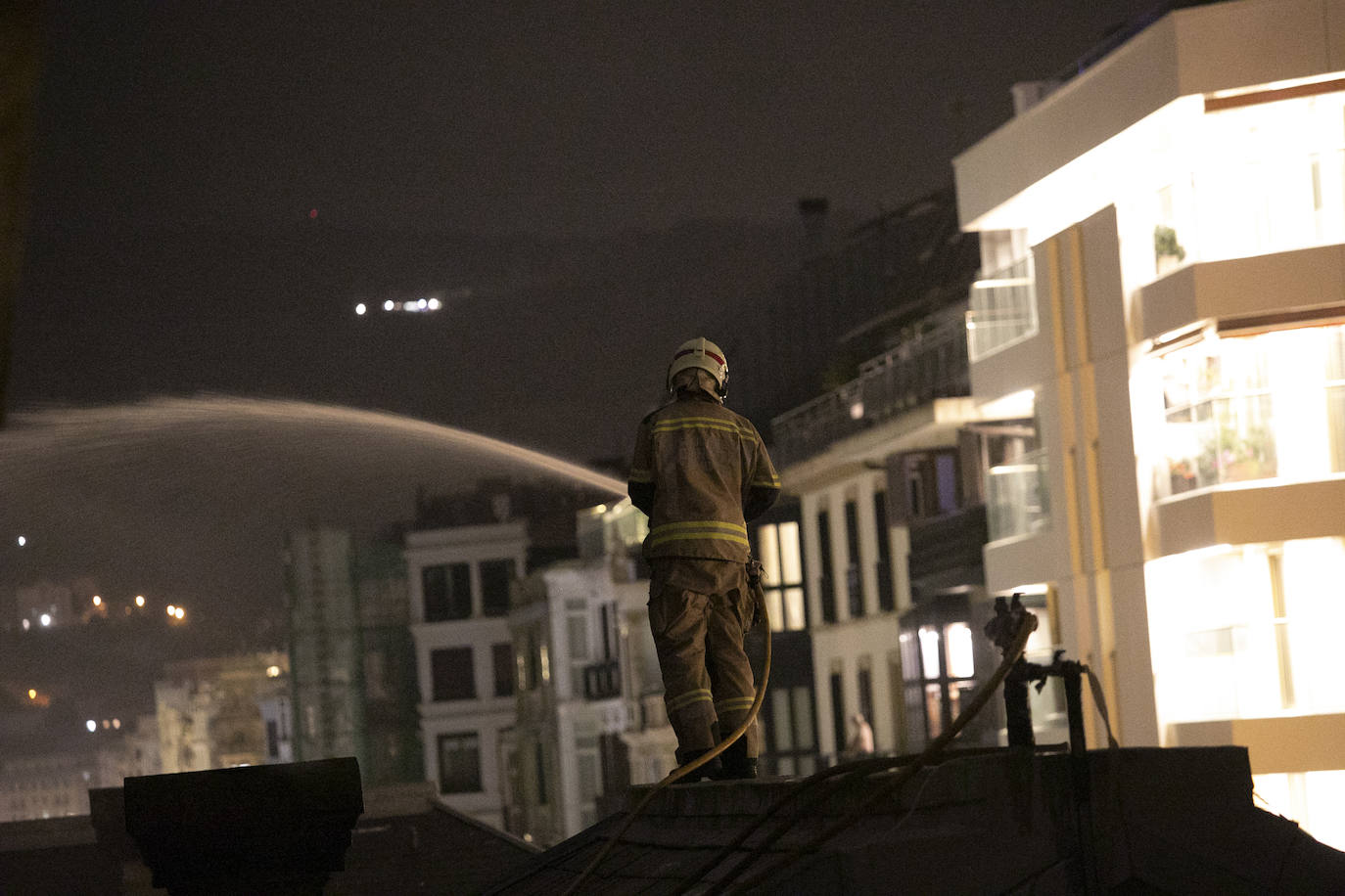 Fotos: Evitar que los Fuegos acaben en incendio