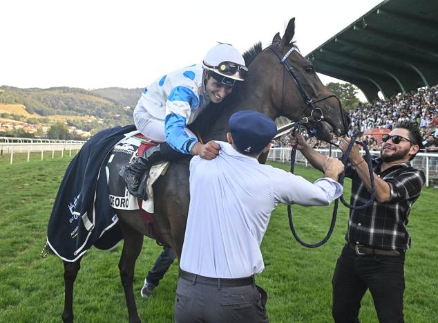 Fotos: &#039;Il Decamerone&#039; triunfa en la Copa de Oro