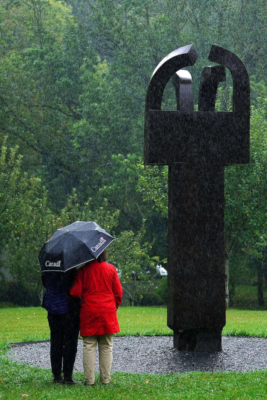 Fotos: Éxito de visitantes en Chillida Leku en vísperas de un aniversario muy especial
