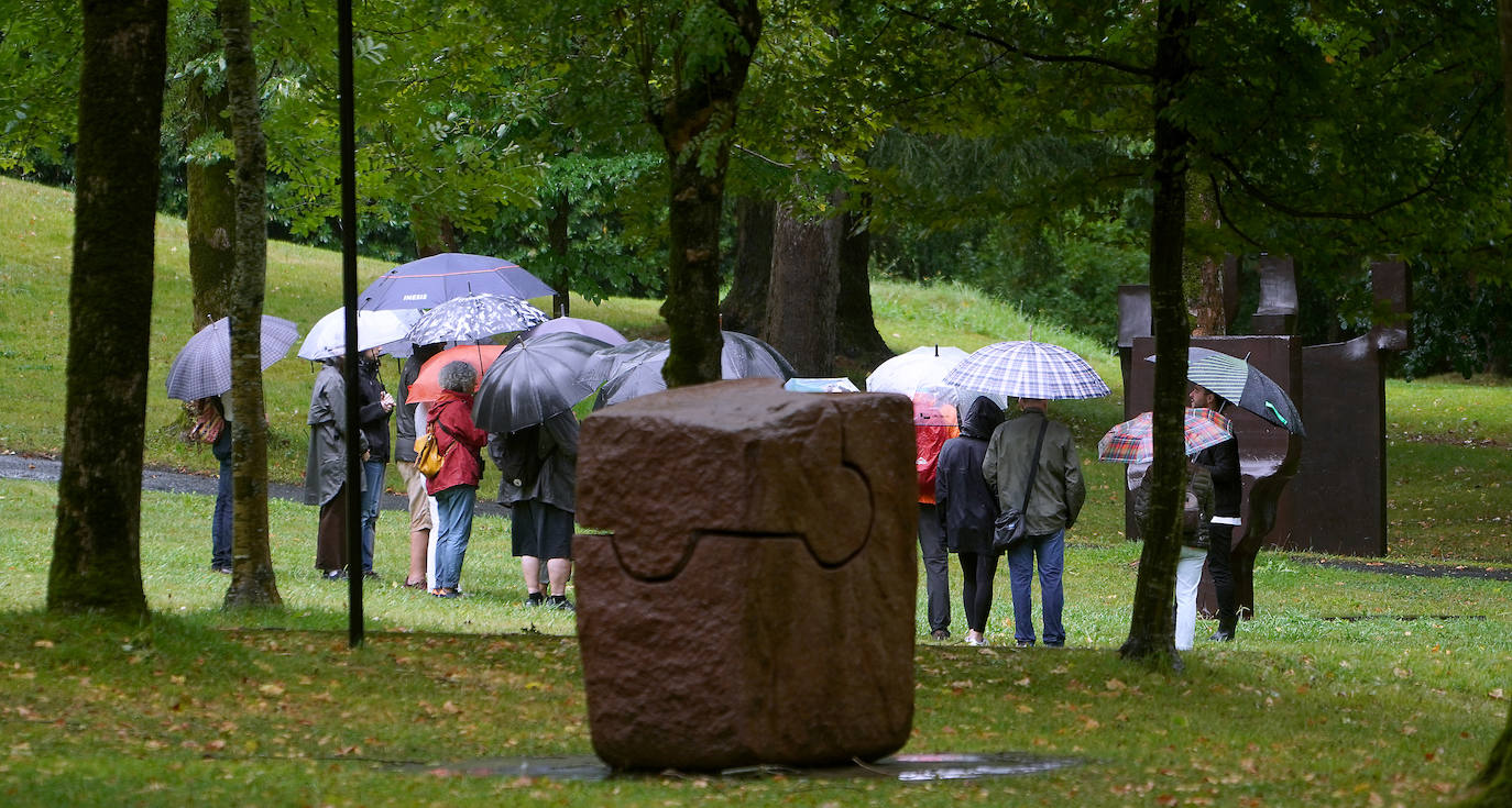 Fotos: Éxito de visitantes en Chillida Leku en vísperas de un aniversario muy especial