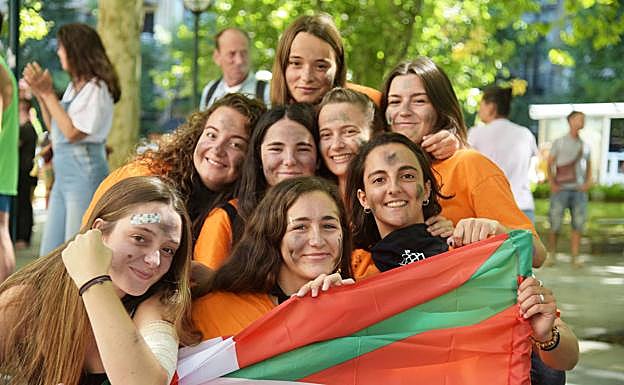 Preparadas para la comida de los Piratas.