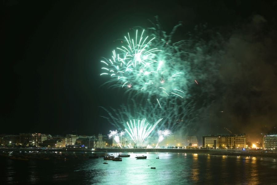 Fotos: Vulcano cierra la Semana Grande donostiarra