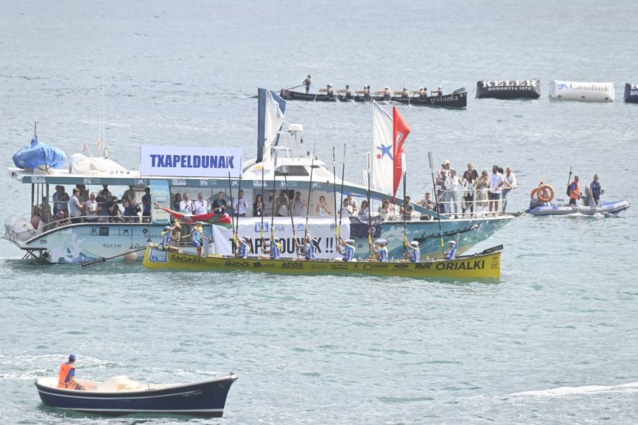 Fotos: Orio se pasea en Zarautz