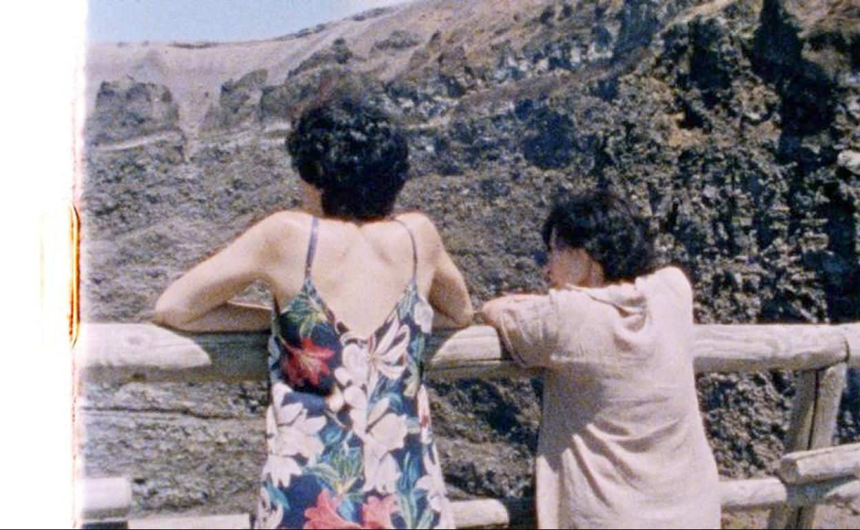 María Elorzaren 'A los libros y a las mujeres canto' filmak irabazi zuen iaz saria. Donostia Zinemaldian estreinatuko da. 