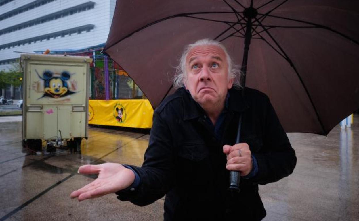 Óscar Terol preparado para vivir en 'Los mundo para lelos'.