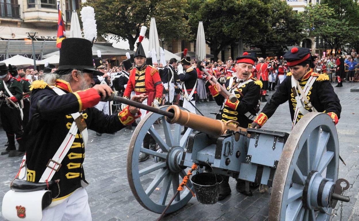 Las calles de Donostia volverána a recordar el asedio de 1813. 