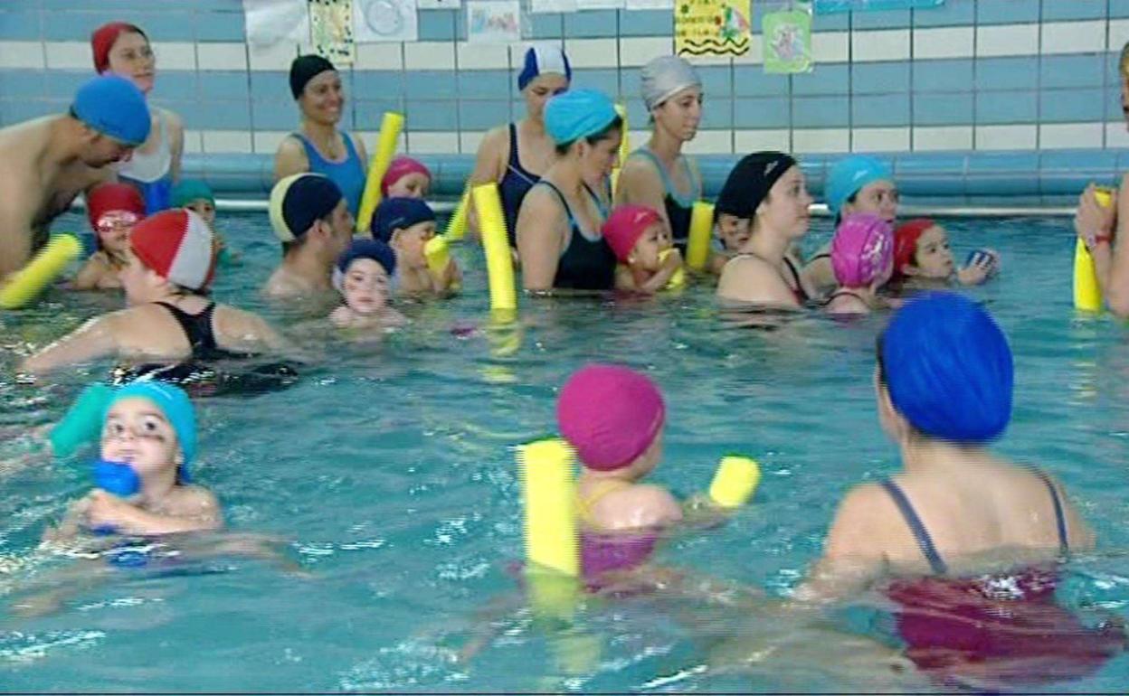 Simetria, zazpi hilabetetik aurrera