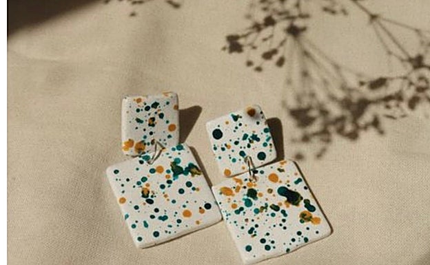 Pendientes de la firma Hylé.