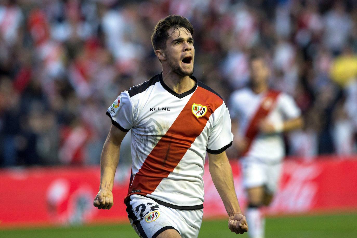 José Pozo con el dorsal 22 en un encuentro con el Rayo Vallecano. 