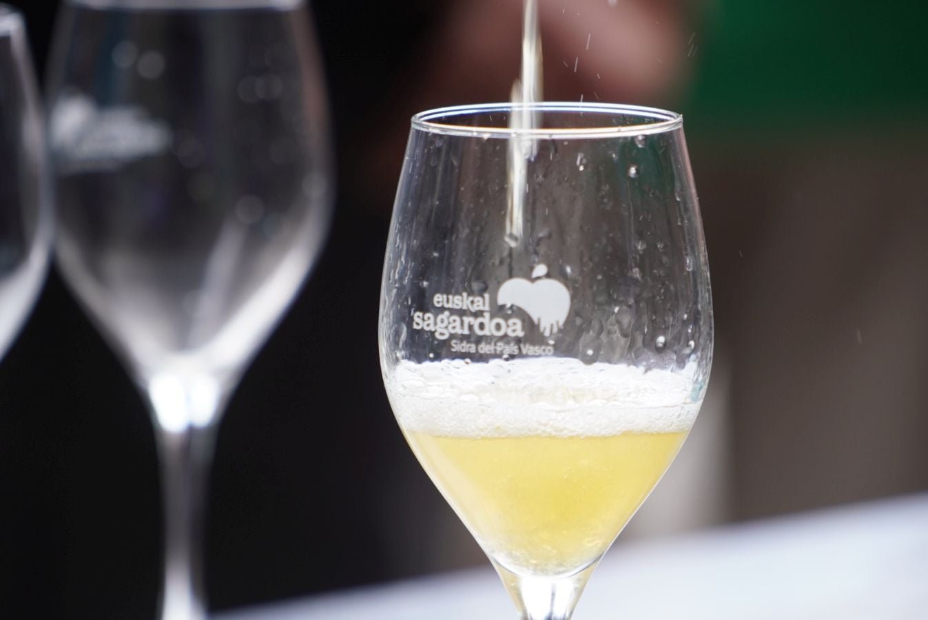 Fotos: Gran ambiente en el Sagardo Eguna en Donostia